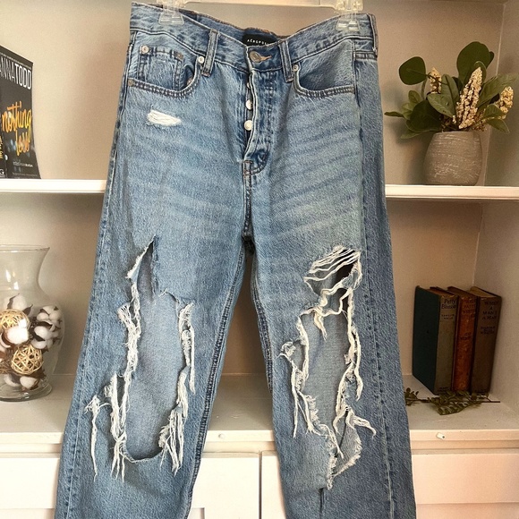 Aeropostale 90's Baggy Distressed Jeans- Size 8 - Picture 1 of 5